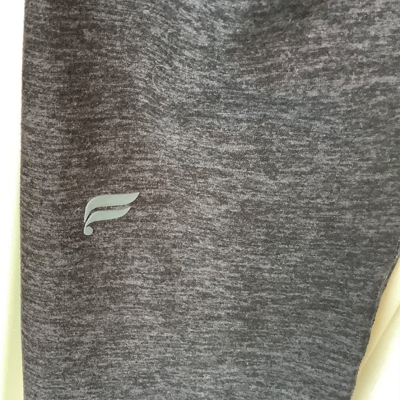 Fabletics Knit Leggings Women’s Large Heathered Black Waistband Pouch - Picture 3 of 6